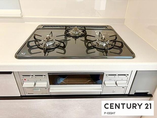 三口コンロで料理もはかどりますね!グリルもあります!