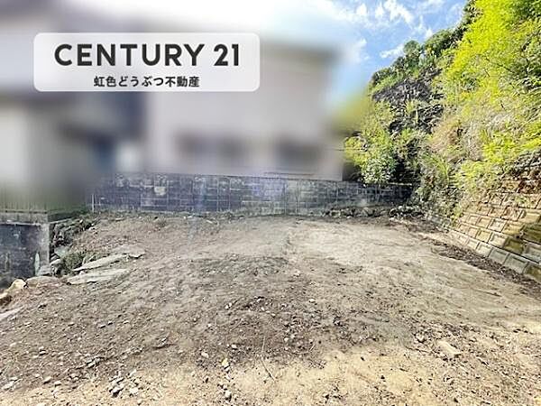 平坦なので子供と遊べるスペースや趣味のスペースとしてお家とは別に楽しめます