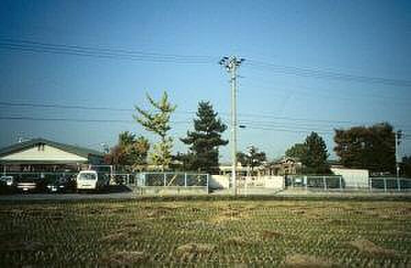 岡崎市中園保育園まで340m、現地から340ｍ
