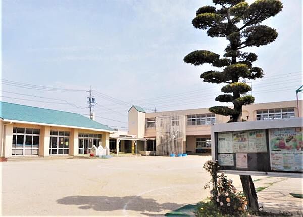 南部保育園まで1110m、現地から1110m