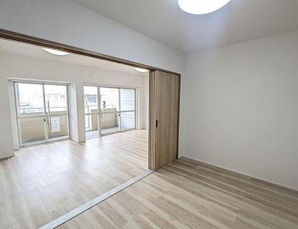 洋室5.5帖　別角度