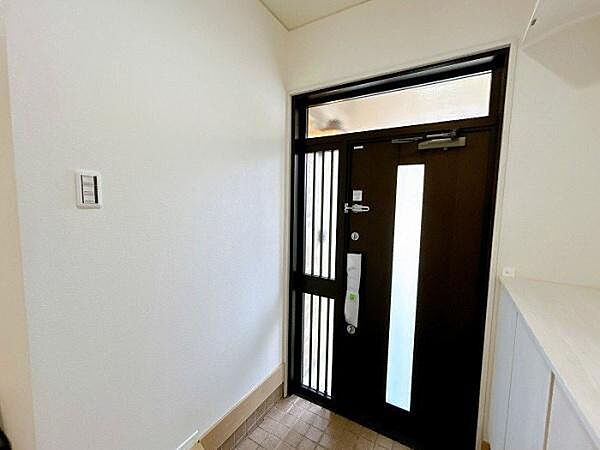「玄関」玄関ドア交換済みです