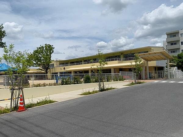 幼保連携型認定こども園名古屋柳城短期大学附属豊田幼稚園まで763m、現地から763m