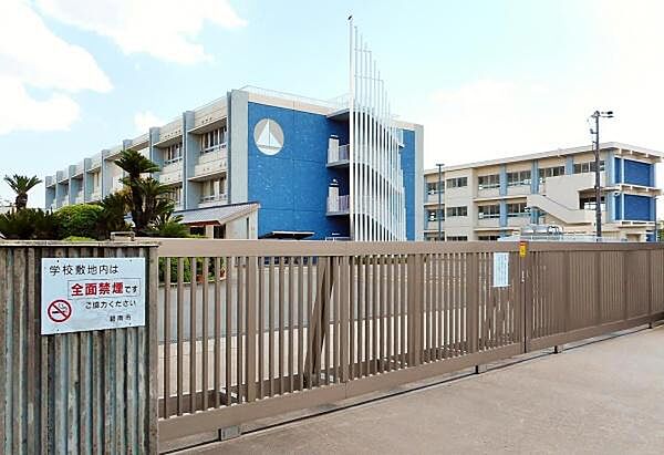 碧南市立大浜小学校まで1200m