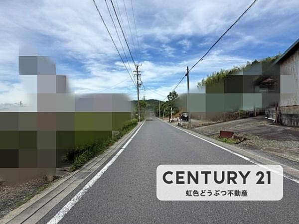 前面道路です