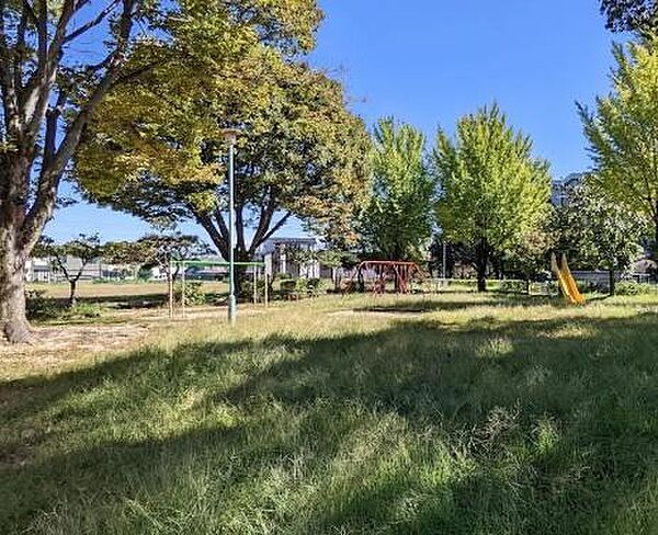 上野公園まで1881m、現地から1881ｍ