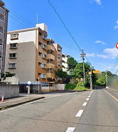 北側前面道路約...