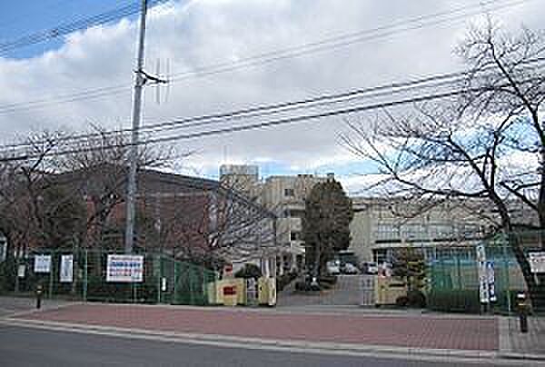 摂津市立別府小学校まで780m