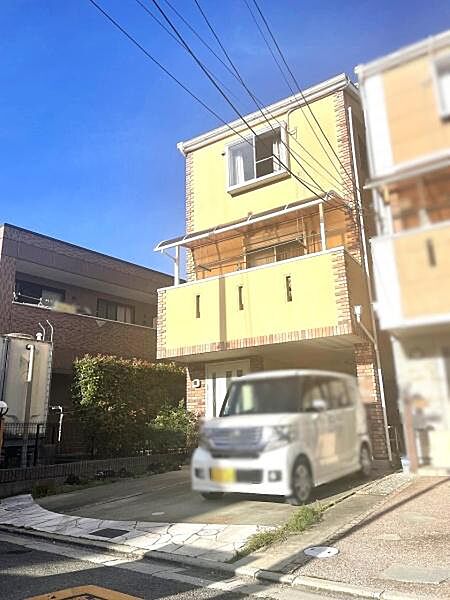 4台、駐車可能です！（サイズ制限あり）