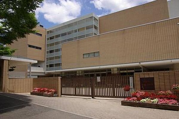 芦屋市立岩園小学校まで900m