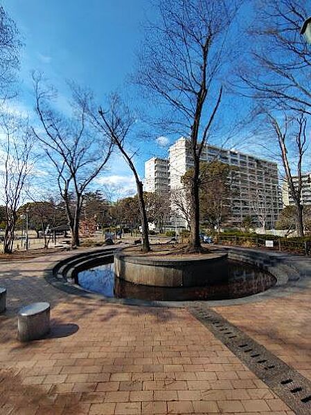片山公園まで640m