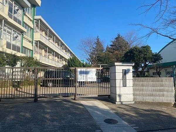 千葉市立小倉小学校まで602m
