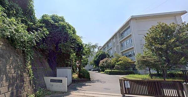 佐倉市立志津中学校まで384m