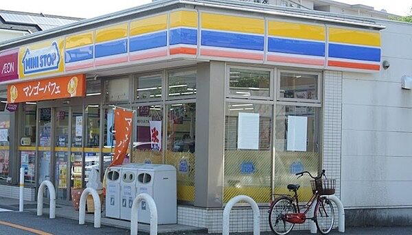 ミニストップ千葉みつわ台店まで1084m