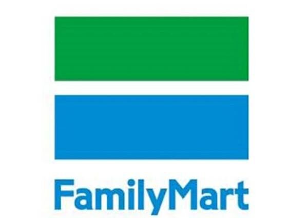 ファミリーマート千葉登戸四丁目店まで66m