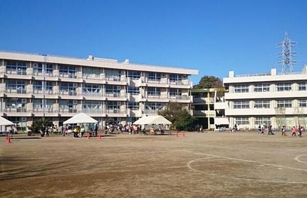 こてはし台小学校まで295m