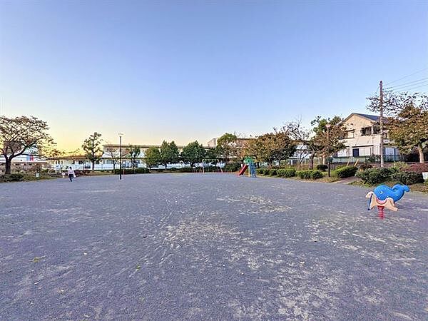 堀口北公園まで1311m