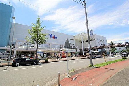 イオン金沢シーサイド店まで869m