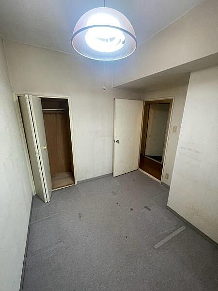 【洋室】全居室収納付きで荷物が多い方も安心