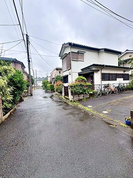 【前面道路】 一本道で見通しの良い前道