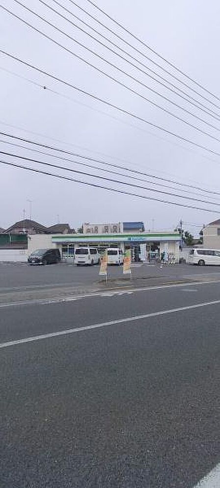 ファミリーマート八王子陣馬街道店まで1701m