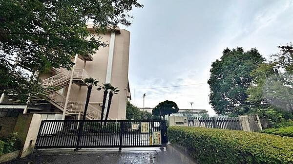 八王子市立東浅川小学校まで550m