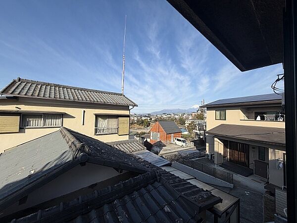 2階、洋室から富士山の見えます！