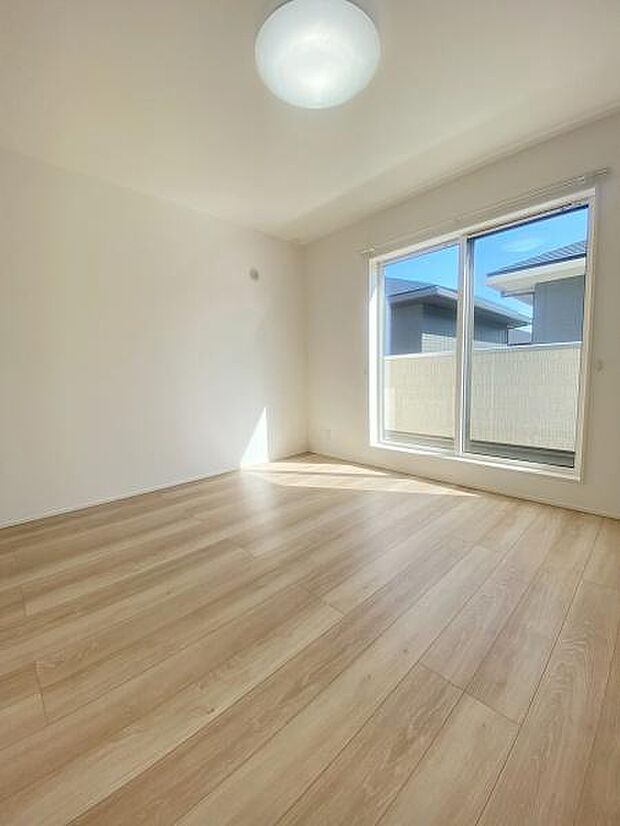 主寝室8.5帖　W.I.C有