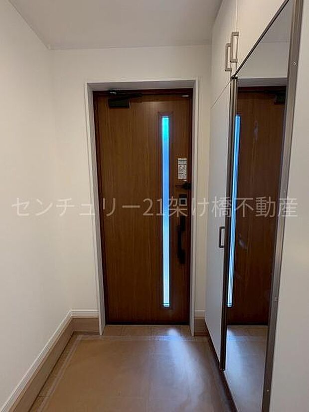 反対側には土間収納♪