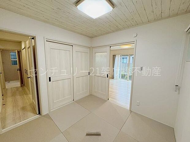 【リビング横 和室4.5帖】LDK横の和室はお子様の遊び場や勉強スペース、客間としてもお使いいただけます◎