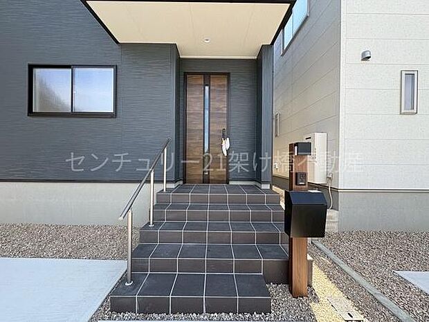 屋根付きで雨の日にも安心です