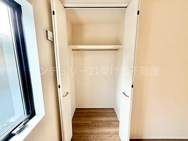 1階洋室3.75帖　収納