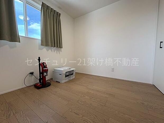 二階西側洋室4.5帖