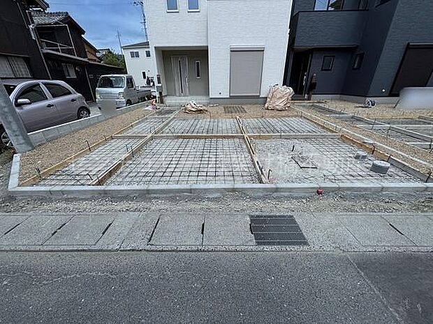 駐車並列2台可能◎