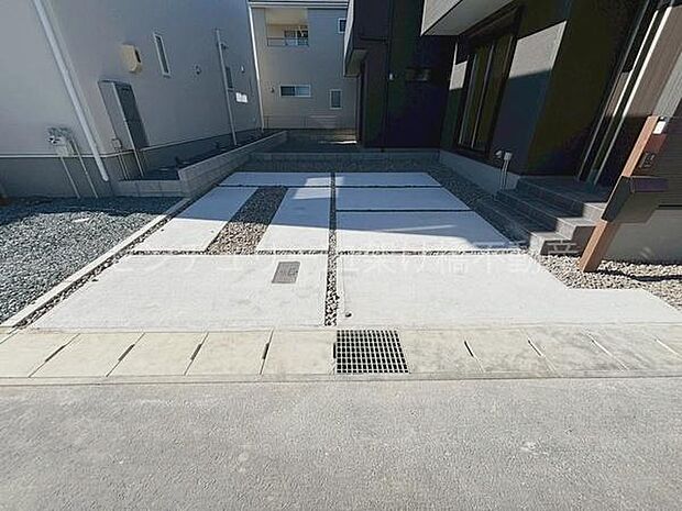 ●駐車並列2台可能◎