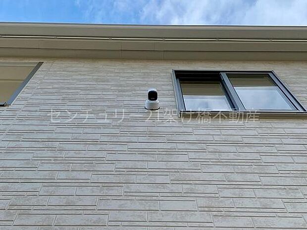 【防犯カメラ】置き配でも安心な防犯カメラ付き！アプリを設定すればスマートフォンに通知が届くので留守の間も安心です◎