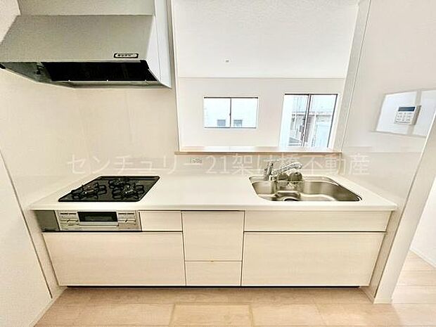 【対面式システムキッチン】三口コンロ、グリル、浄水器付きシンクでお料理が捗ります♪