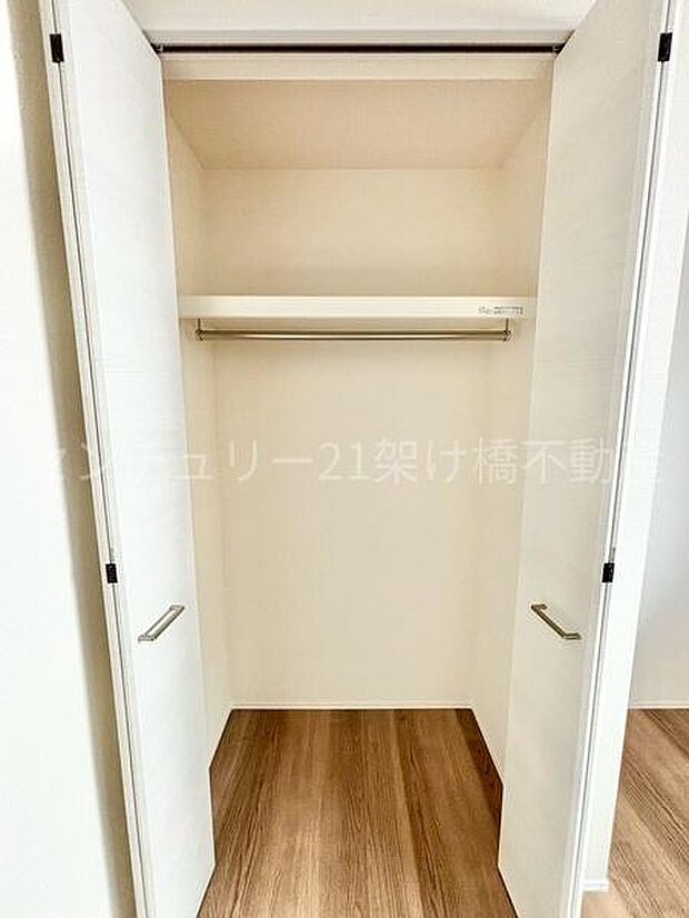 【1階 洋室 5.44帖】収納