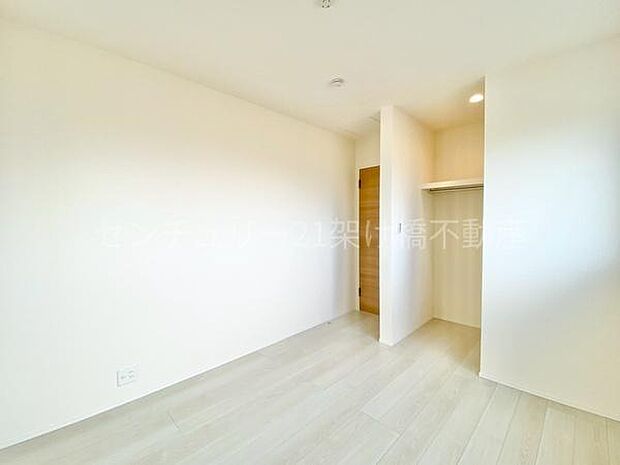 【洋室 5.25帖】2階全洋室 2面採光&ウォークインクローゼット完備◎