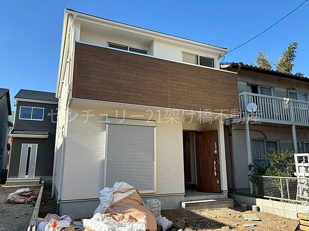 こちらは4号棟になります。東海道本線「愛知御津」駅から徒歩約20分！