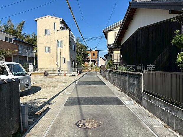 南東側公道幅員約3.5ｍ