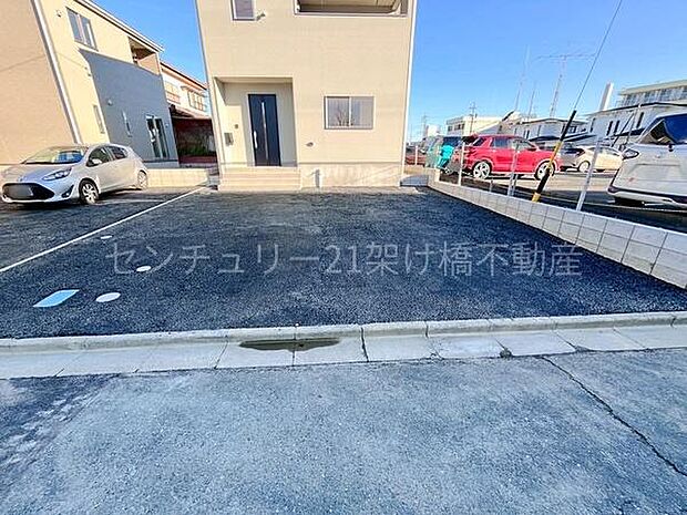 【駐車場】駐車4台可！