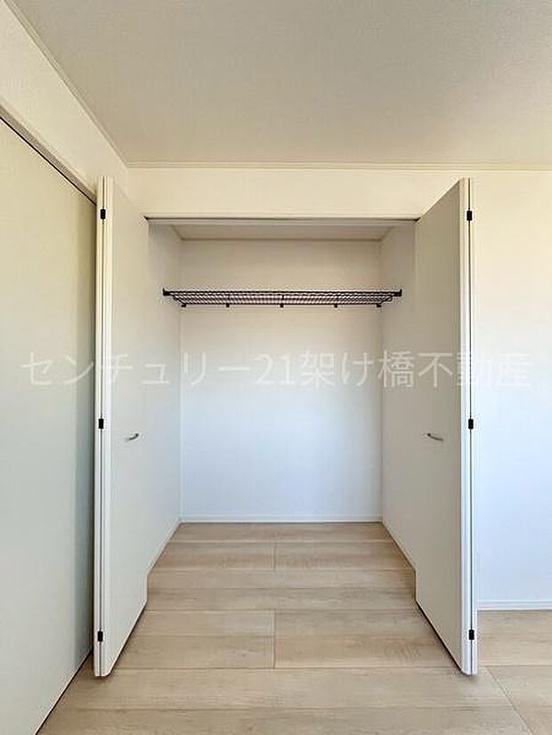 【洋室 6帖】クローゼット