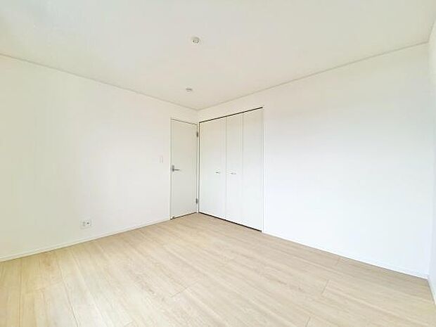 【2階 バルコニー側 洋室 7帖】別角度