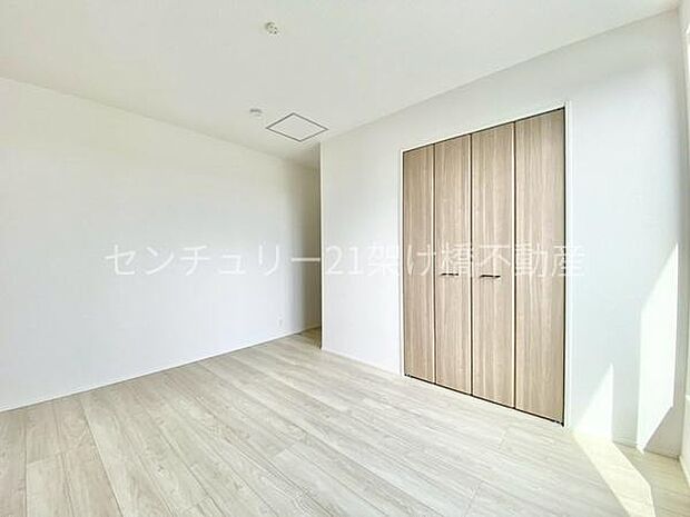 【2階 南側洋室 6.5帖】別角度