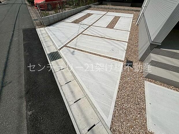駐車たっぷり3台可能!