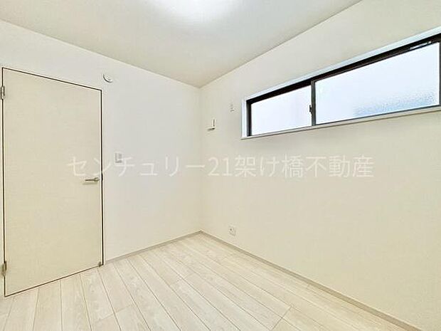 【1階 洋室4.2帖】