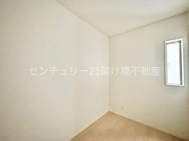 1Fには約3帖のストレージルームがあります