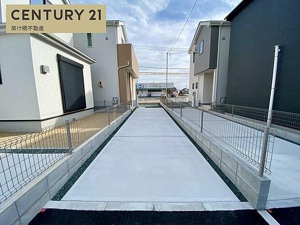 駐車場2台可！（但し車種による）