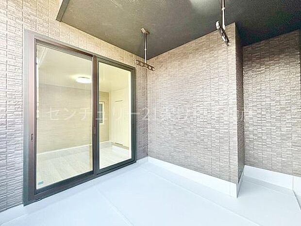 【インナーバルコニー】雨の日も安心な一部インナーバルコニー採用◎